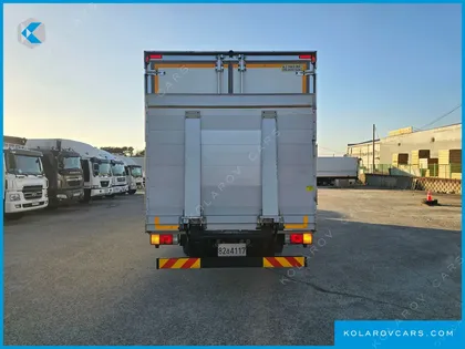 HYUNDAI MEGA TRUCK PREMIUM