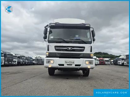 TATA DAEWOO NOBUS MID-SIZE TRUCK ROYAL