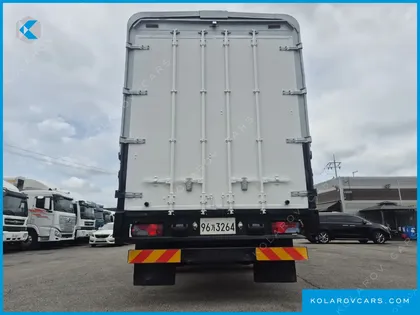 TATA DAEWOO NOBUS MID-SIZE TRUCK ROYAL