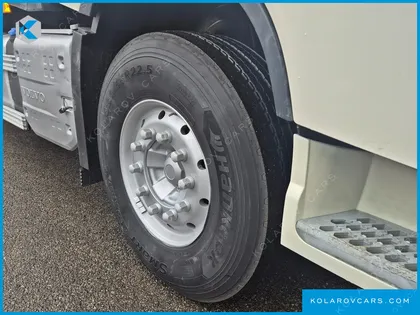 VOLVO CARGO TRUCK 8X4