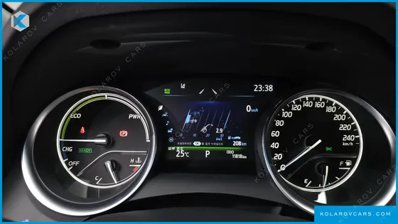 TOYOTA CAMRY 2.5 LE HYBRID