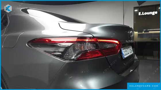 TOYOTA CAMRY 2.5 LE HYBRID