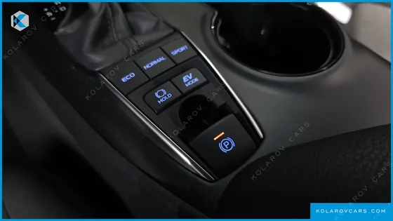 TOYOTA CAMRY 2.5 LE HYBRID