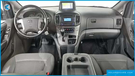 HYUNDAI STAREX VAN 3-SEATER
