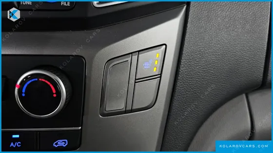HYUNDAI STAREX VAN 3-SEATER
