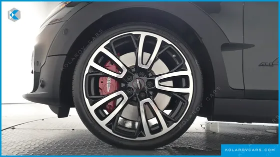 MINI CLUBMAN JCW