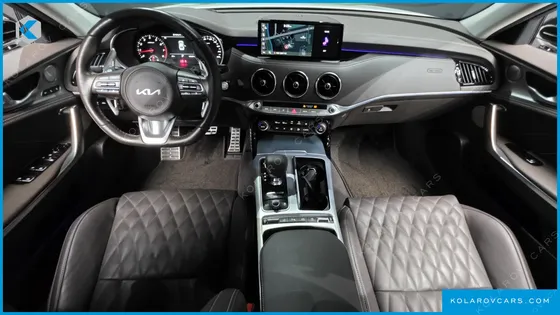 KIA STINGER 2.5 AWD MASTERS