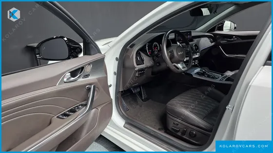 KIA STINGER 2.5 AWD MASTERS