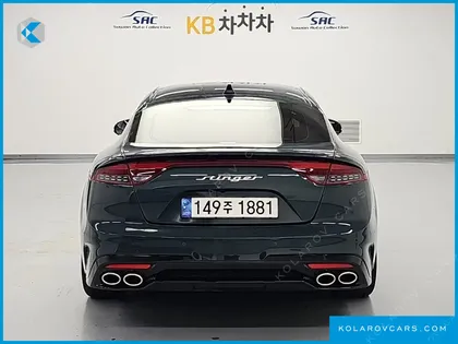 KIA STINGER 2.5 MASTERS