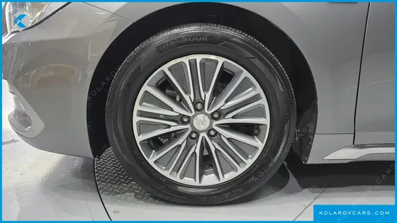 HYUNDAI GRANDEUR EXCLUSIVE