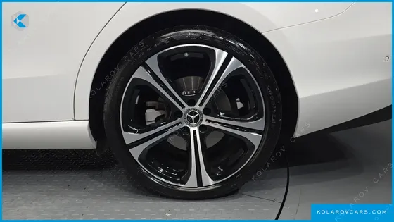 MERCEDES C-CLASS C300 4MATIC AVANTGARDE