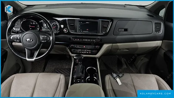 KIA CARNIVAL 9-SEATER NOBLESSE SPECIAL