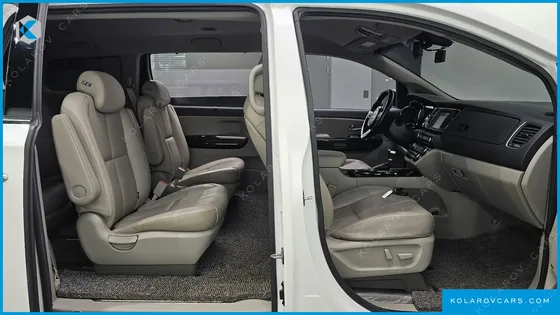 KIA CARNIVAL 9-SEATER NOBLESSE SPECIAL