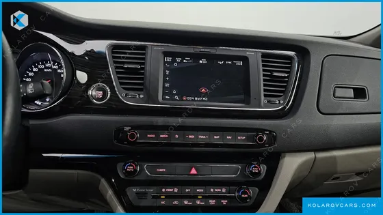 KIA CARNIVAL 9-SEATER NOBLESSE SPECIAL