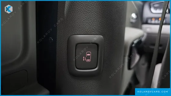KIA CARNIVAL 9-SEATER NOBLESSE SPECIAL