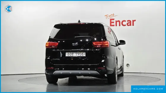 KIA CARNIVAL 9-SEATER PRSTIGE