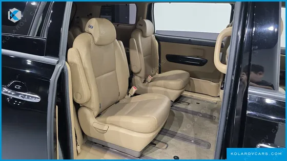 KIA CARNIVAL 9-SEATER PRSTIGE