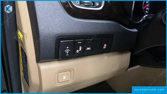 KIA CARNIVAL 9-SEATER PRSTIGE