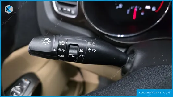 KIA CARNIVAL 9-SEATER PRSTIGE