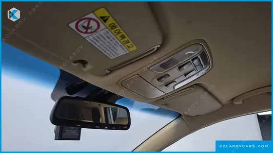 KIA CARNIVAL 9-SEATER PRSTIGE