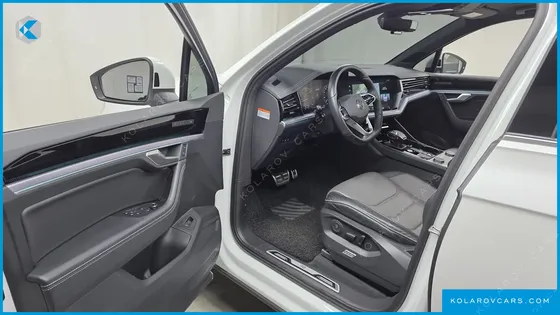 VOLKSWAGEN TOUAREG 3.0 TDI R-LINE