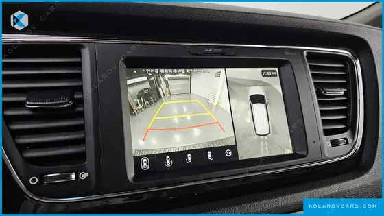KIA CARNIVAL 7-SEATER LIMOUSINE