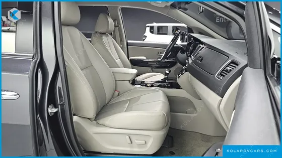 KIA CARNIVAL 7-SEATER LIMOUSINE