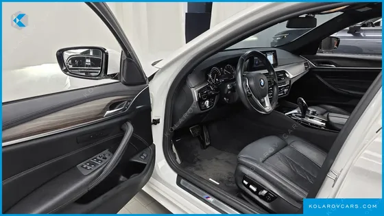BMW 5 SERIES 530I XDRIVE M SPORT PACKAGE PLUS