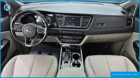 KIA CARNIVAL 9-SEATER NOBLESSE