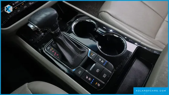 KIA CARNIVAL 9-SEATER NOBLESSE
