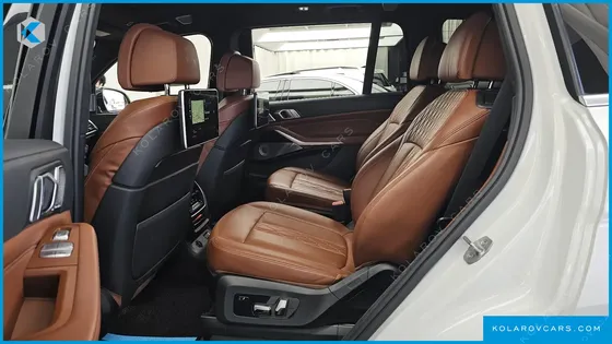 BMW X7 M50D