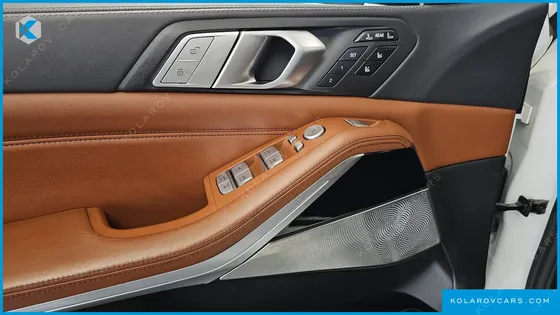 BMW X7 M50D