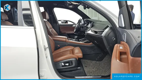 BMW X7 M50D