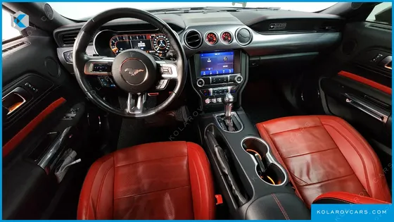 FORD MUSTANG GT COUPE