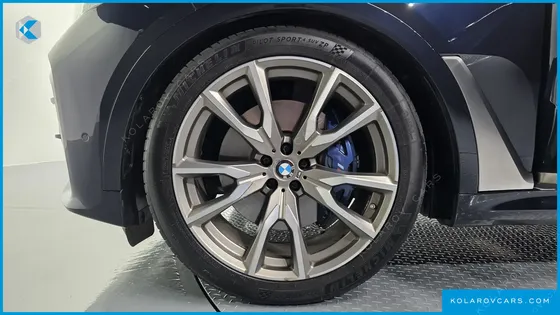 BMW X7 M50I 6STR