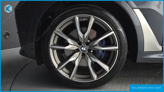 BMW X7 M50I 6STR