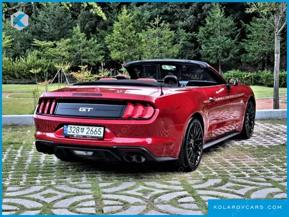 FORD MUSTANG GT CONVERTIBLE