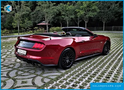 FORD MUSTANG GT CONVERTIBLE