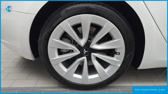 TESLA MODEL 3 LONG RANGE AWD