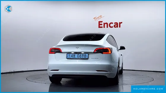 TESLA MODEL 3 LONG RANGE AWD