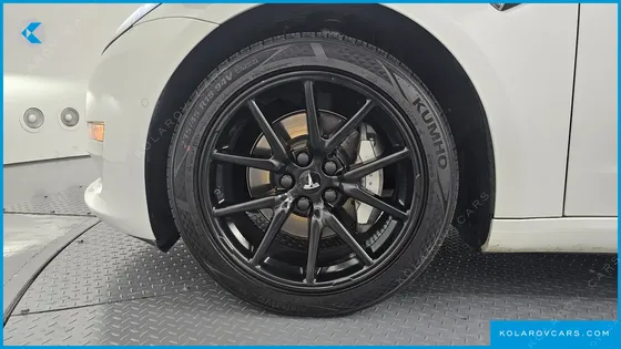 TESLA MODEL 3 LONG RANGE AWD
