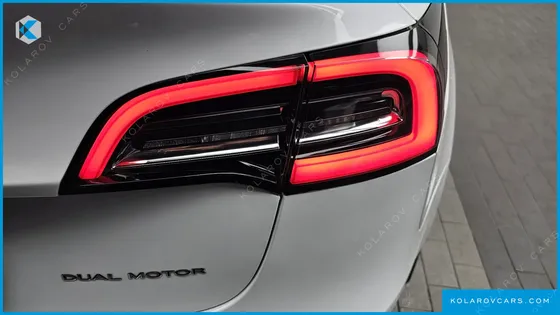 TESLA MODEL 3 LONG RANGE AWD