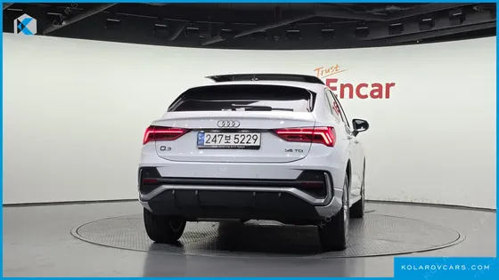 AUDI Q3 35 TDI PREMIUM SPORTBACK