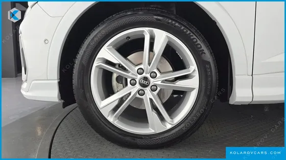 AUDI Q3 35 TDI PREMIUM SPORTBACK