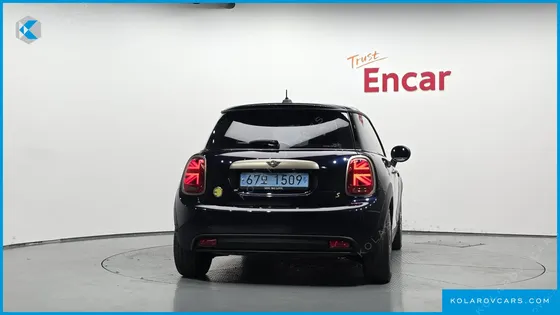 MINI COOPER RESOLUTE EDITION