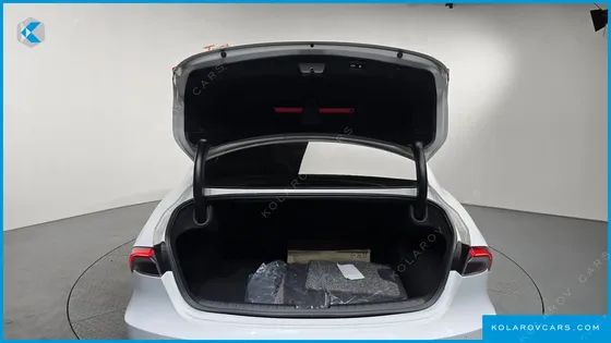HYUNDAI GRANDEUR LE BLANC
