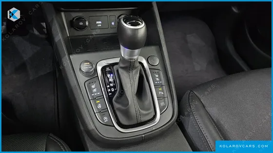 HYUNDAI KONA GASOLINE 2.0 2WD