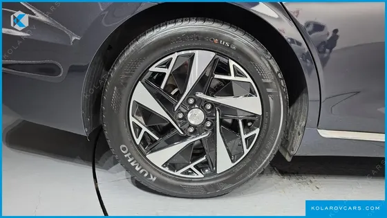 HYUNDAI GRANDEUR EXCLUSIVE