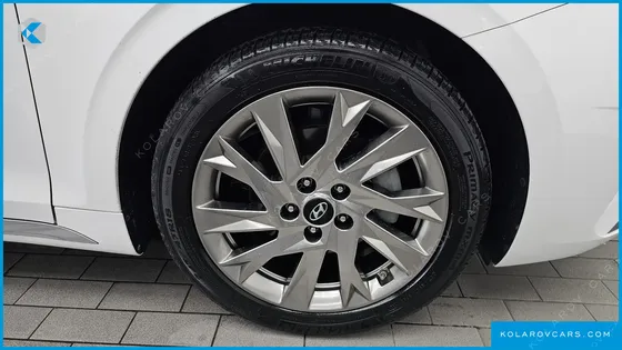 HYUNDAI GRANDEUR CALLIGRAPHY