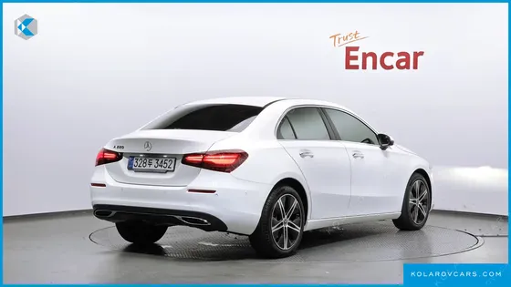 MERCEDES A-CLASS A220 SEDAN